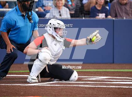 Thumbnail 1 in Sachse vs. Rockwall (UIL 6A Softball Bi-District) photogallery.