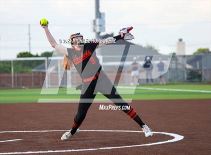 Thumbnail 3 in Sachse vs. Rockwall (UIL 6A Softball Bi-District) photogallery.