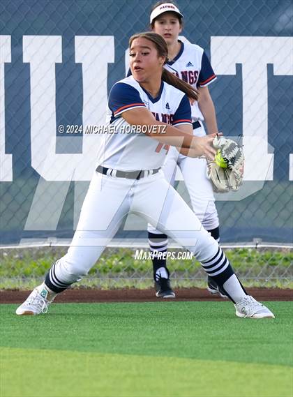 Thumbnail 3 in Sachse vs. Rockwall (UIL 6A Softball Bi-District) photogallery.