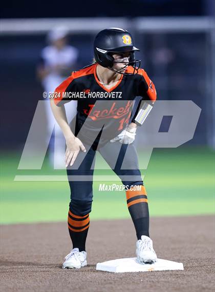 Thumbnail 2 in Sachse vs. Rockwall (UIL 6A Softball Bi-District) photogallery.
