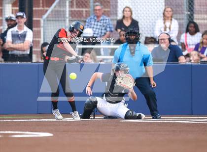 Thumbnail 3 in Sachse vs. Rockwall (UIL 6A Softball Bi-District) photogallery.