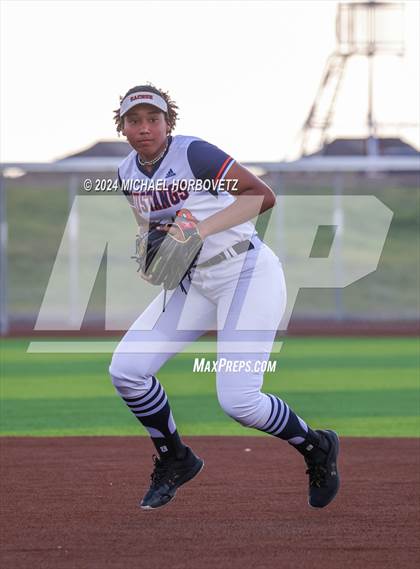 Thumbnail 1 in Sachse vs. Rockwall (UIL 6A Softball Bi-District) photogallery.