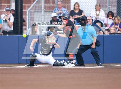 Thumbnail 3 in Sachse vs. Rockwall (UIL 6A Softball Bi-District) photogallery.