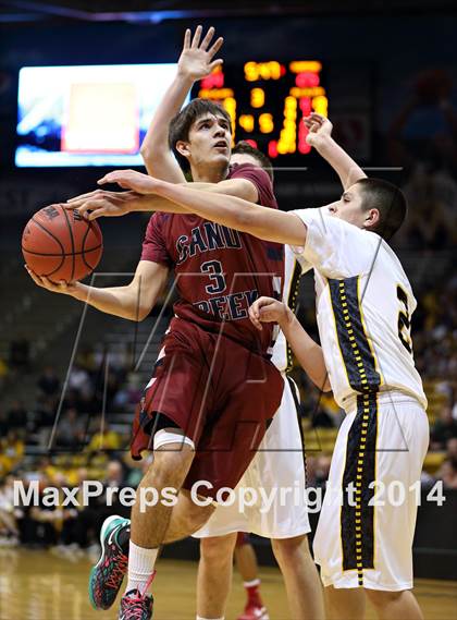 Thumbnail 1 in Pueblo East vs. Sand Creek (CHSAA 4A Semifinal) photogallery.