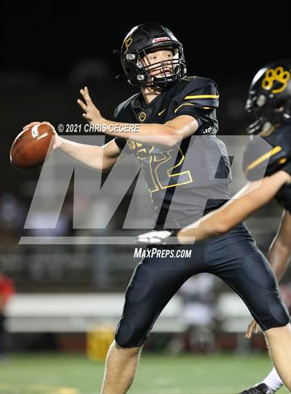 Thumbnail 2 in Wilson Magnet @ Honeoye Falls-Lima photogallery.