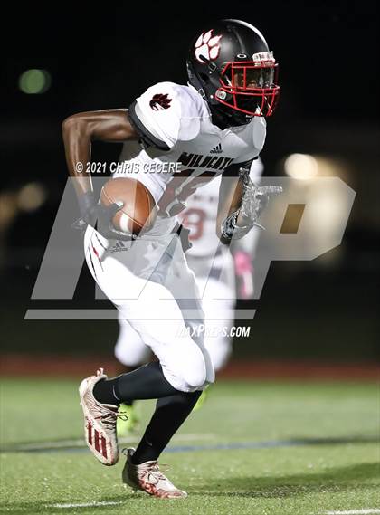 Thumbnail 3 in Wilson Magnet @ Honeoye Falls-Lima photogallery.