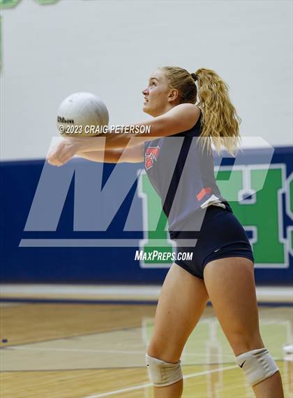 Thumbnail 1 in Mountain Crest @ Ridgeline photogallery.