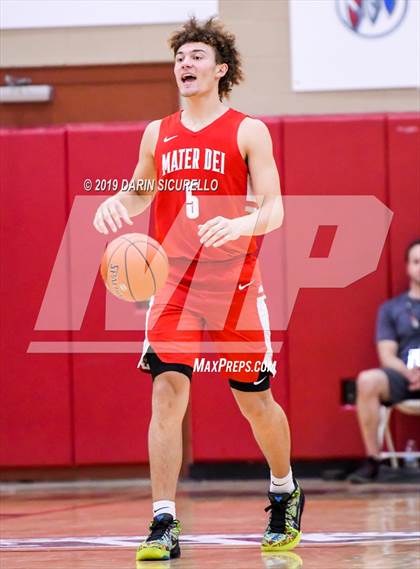 Thumbnail 1 in Mater Dei vs Perry (Hoophall West Tournament)  photogallery.
