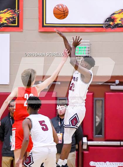 Thumbnail 3 in Mater Dei vs Perry (Hoophall West Tournament)  photogallery.