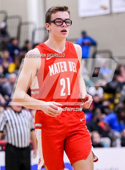Thumbnail 1 in Mater Dei vs Perry (Hoophall West Tournament)  photogallery.