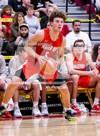 Thumbnail 2 in Mater Dei vs Perry (Hoophall West Tournament)  photogallery.