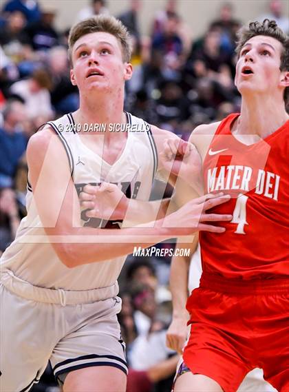 Thumbnail 1 in Mater Dei vs Perry (Hoophall West Tournament)  photogallery.