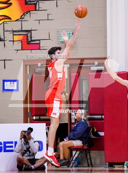 Thumbnail 3 in Mater Dei vs Perry (Hoophall West Tournament)  photogallery.