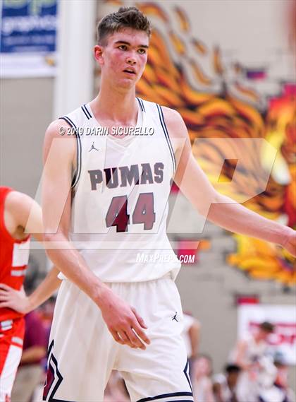 Thumbnail 2 in Mater Dei vs Perry (Hoophall West Tournament)  photogallery.