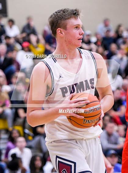 Thumbnail 3 in Mater Dei vs Perry (Hoophall West Tournament)  photogallery.
