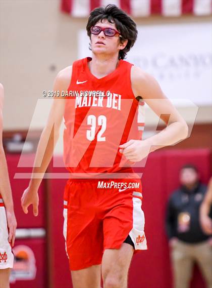 Thumbnail 1 in Mater Dei vs Perry (Hoophall West Tournament)  photogallery.
