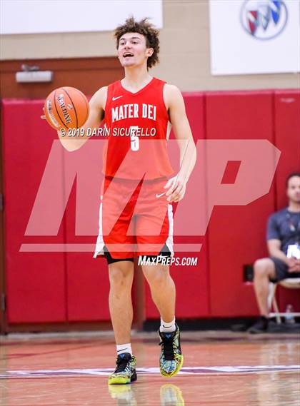 Thumbnail 2 in Mater Dei vs Perry (Hoophall West Tournament)  photogallery.