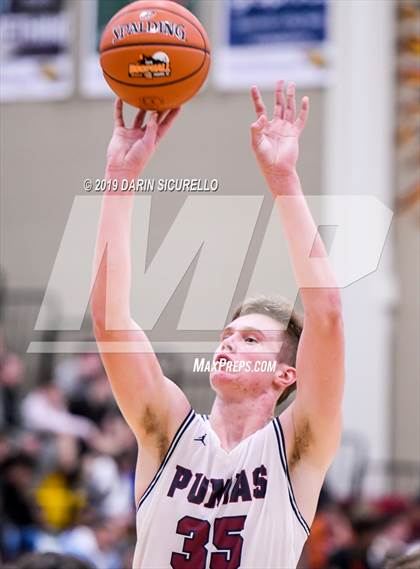 Thumbnail 2 in Mater Dei vs Perry (Hoophall West Tournament)  photogallery.