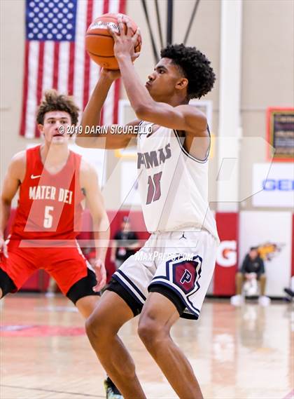 Thumbnail 3 in Mater Dei vs Perry (Hoophall West Tournament)  photogallery.