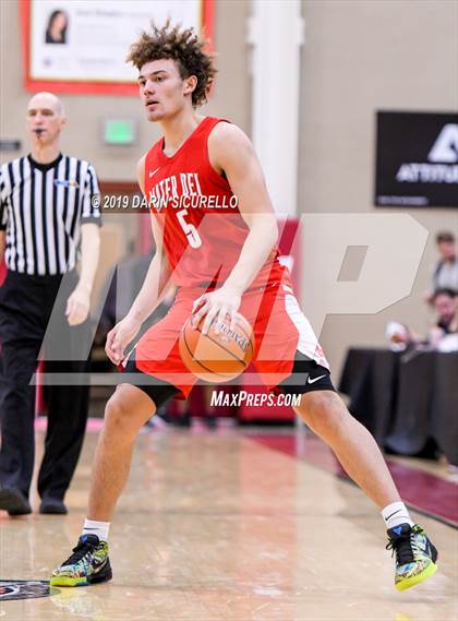 Thumbnail 2 in Mater Dei vs Perry (Hoophall West Tournament)  photogallery.