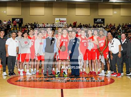 Thumbnail 2 in Mater Dei vs Perry (Hoophall West Tournament)  photogallery.