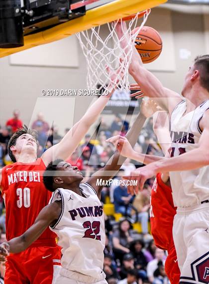 Thumbnail 1 in Mater Dei vs Perry (Hoophall West Tournament)  photogallery.