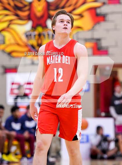 Thumbnail 2 in Mater Dei vs Perry (Hoophall West Tournament)  photogallery.