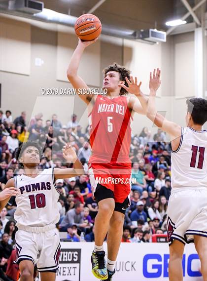 Thumbnail 3 in Mater Dei vs Perry (Hoophall West Tournament)  photogallery.