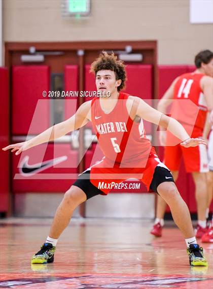 Thumbnail 3 in Mater Dei vs Perry (Hoophall West Tournament)  photogallery.