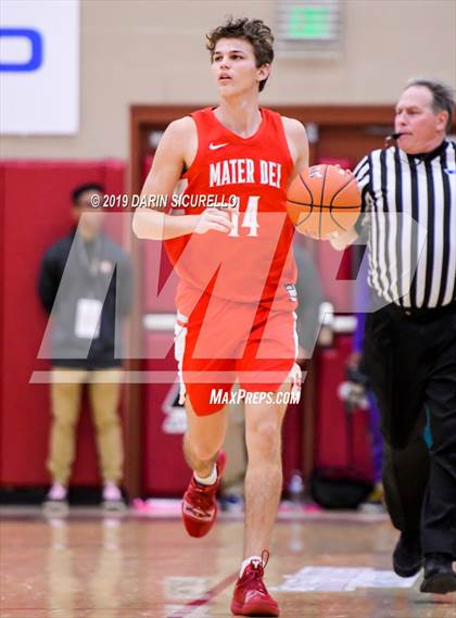 Thumbnail 1 in Mater Dei vs Perry (Hoophall West Tournament)  photogallery.