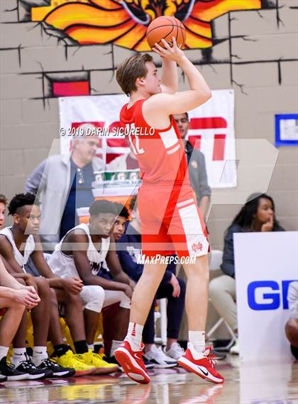 Thumbnail 3 in Mater Dei vs Perry (Hoophall West Tournament)  photogallery.