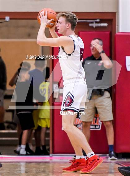 Thumbnail 3 in Mater Dei vs Perry (Hoophall West Tournament)  photogallery.