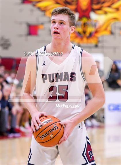 Thumbnail 2 in Mater Dei vs Perry (Hoophall West Tournament)  photogallery.