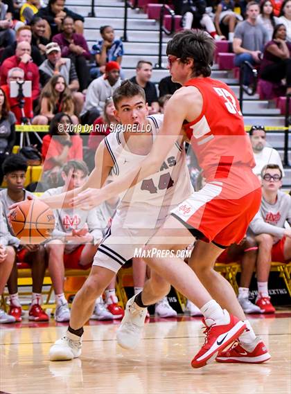 Thumbnail 3 in Mater Dei vs Perry (Hoophall West Tournament)  photogallery.