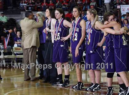 Thumbnail 2 in Brock vs. San Saba (UIL 2A Semifinal) photogallery.