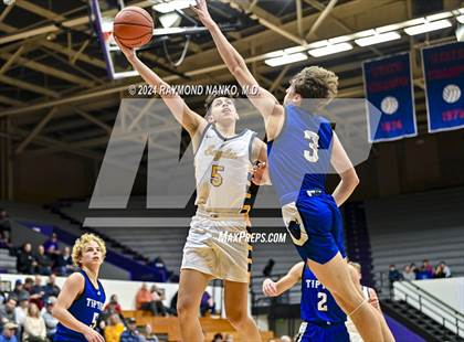 Thumbnail 2 in Delta vs. Tipton (Fieldhouse Classic) photogallery.