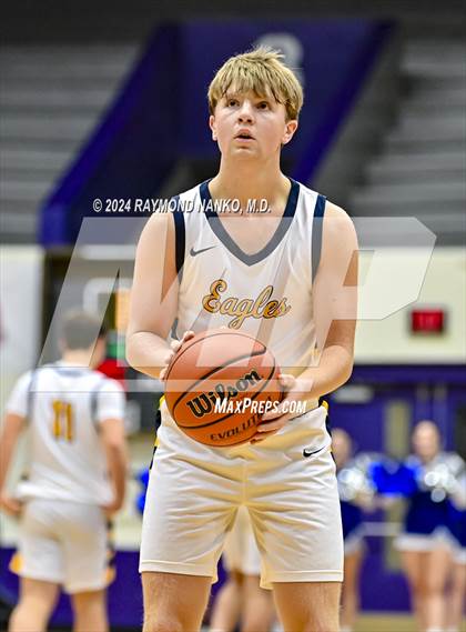 Thumbnail 3 in Delta vs. Tipton (Fieldhouse Classic) photogallery.