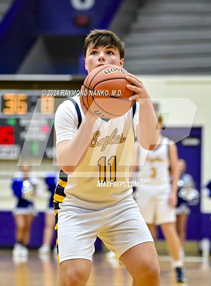 Thumbnail 2 in Delta vs. Tipton (Fieldhouse Classic) photogallery.