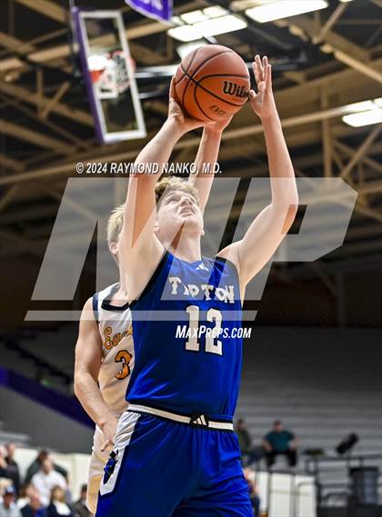 Thumbnail 3 in Delta vs. Tipton (Fieldhouse Classic) photogallery.