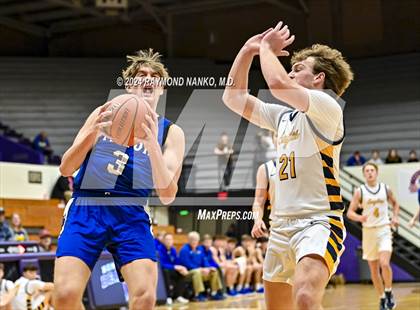 Thumbnail 1 in Delta vs. Tipton (Fieldhouse Classic) photogallery.