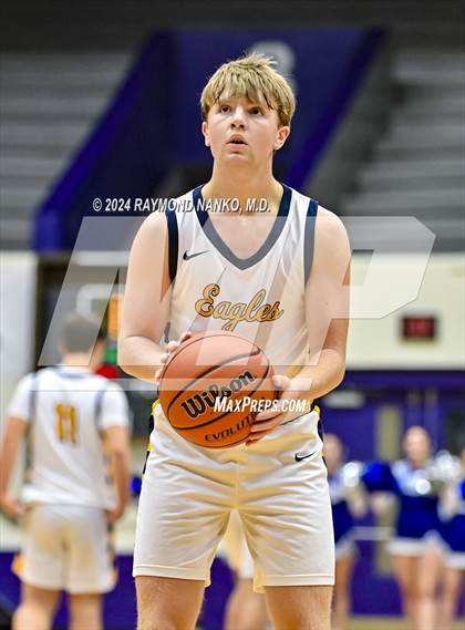 Thumbnail 1 in Delta vs. Tipton (Fieldhouse Classic) photogallery.