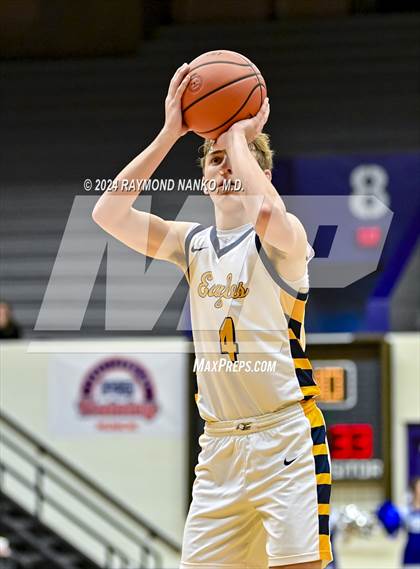 Thumbnail 2 in Delta vs. Tipton (Fieldhouse Classic) photogallery.