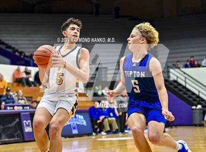 Thumbnail 2 in Delta vs. Tipton (Fieldhouse Classic) photogallery.