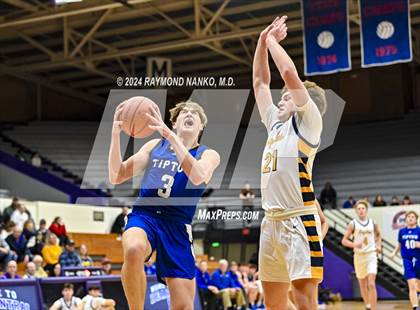 Thumbnail 2 in Delta vs. Tipton (Fieldhouse Classic) photogallery.