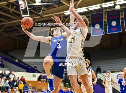 Thumbnail 1 in Delta vs. Tipton (Fieldhouse Classic) photogallery.