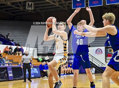 Thumbnail 1 in Delta vs. Tipton (Fieldhouse Classic) photogallery.