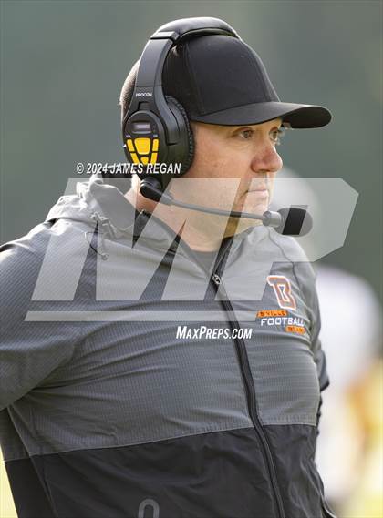 Thumbnail 2 in Summerville @ Sacred Heart Prep (CIF State Division 6-A Regional Final) photogallery.