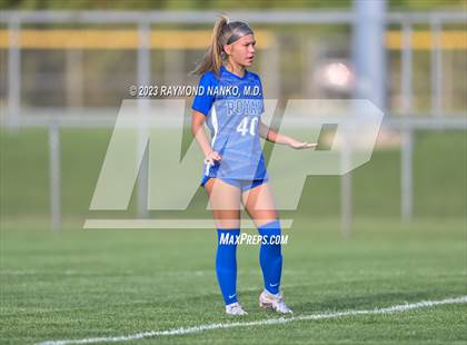 Thumbnail 2 in Franklin Central vs. Hamilton Southeastern  photogallery.