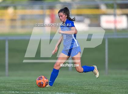 Thumbnail 3 in Franklin Central vs. Hamilton Southeastern  photogallery.