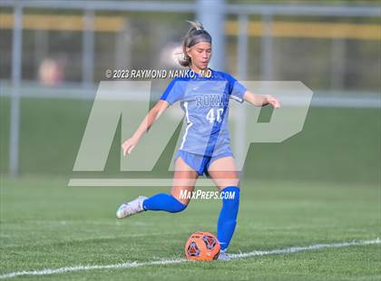 Thumbnail 2 in Franklin Central vs. Hamilton Southeastern  photogallery.